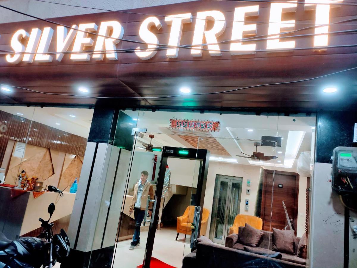 Oyo Flagship Silver Street