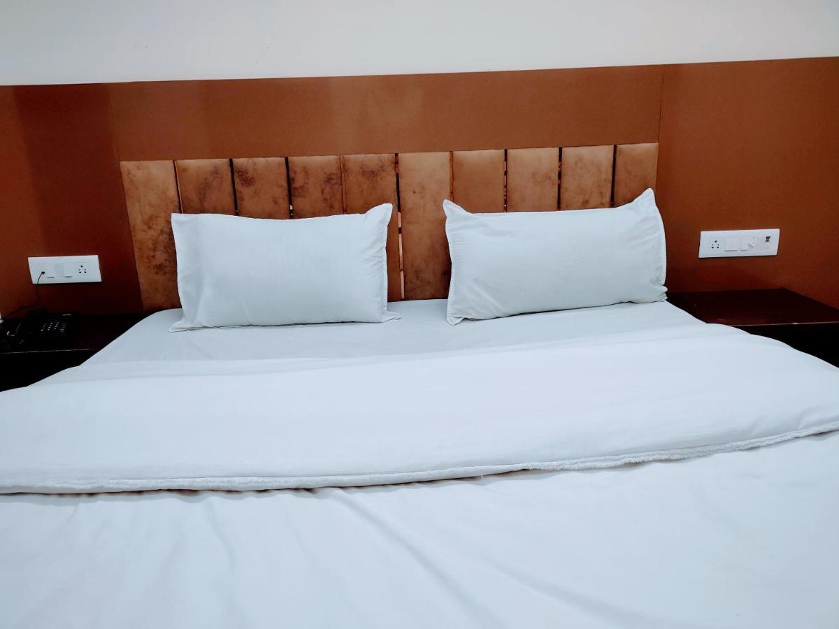 Oyo Flagship Silver Street 2* New Delhi