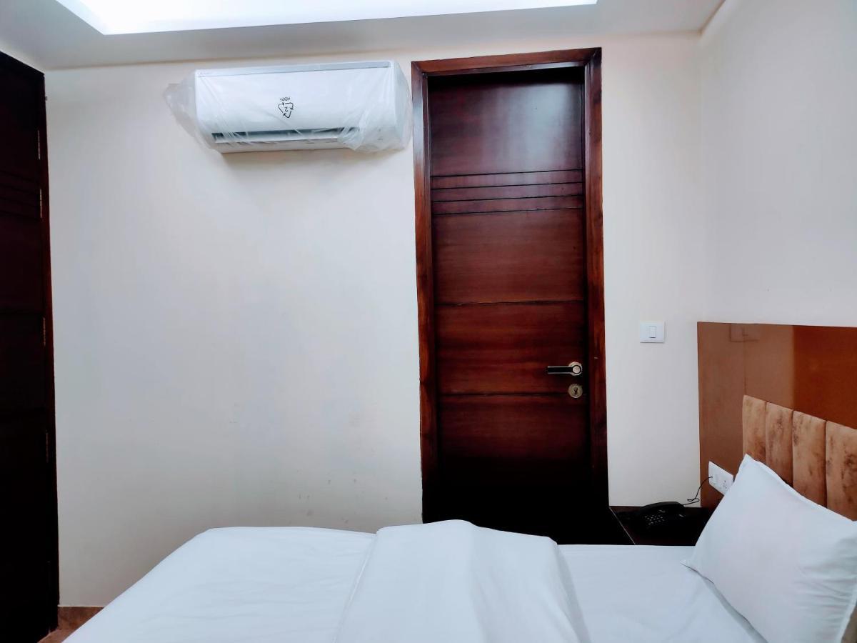 Oyo Flagship Silver Street 2*